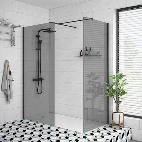 Decorative glass shower screen